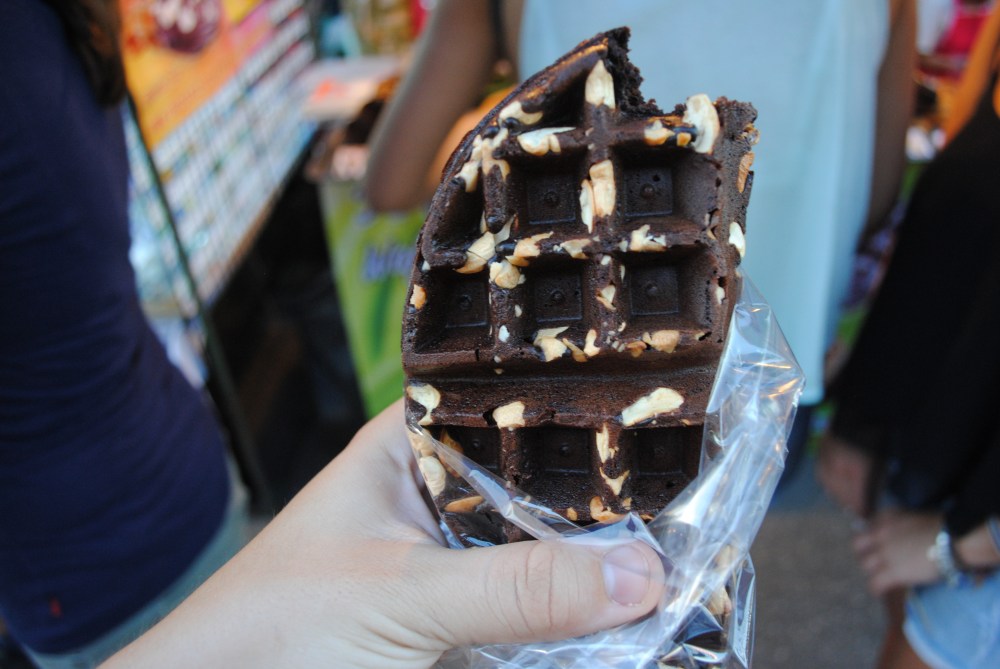 Chocolate-walnut waffle
